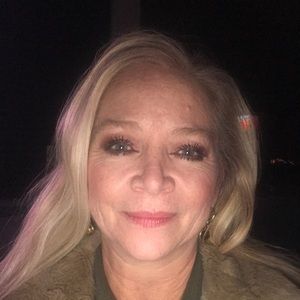 Meet your Posher, Carol